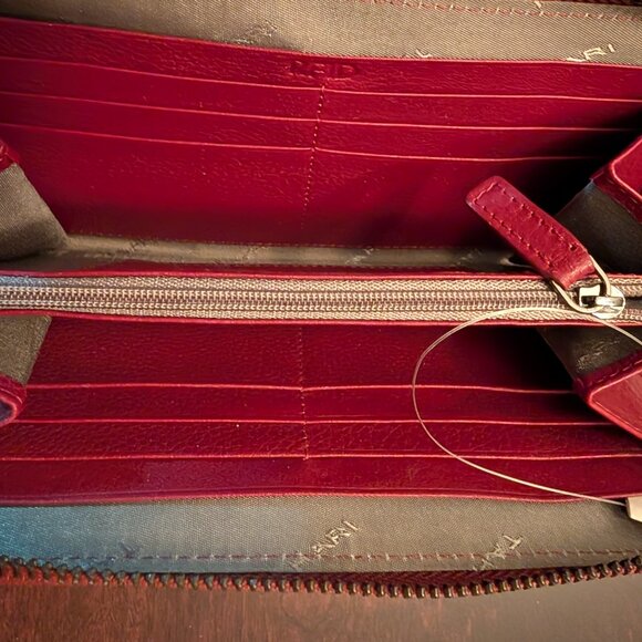 Wallet - Picture 3 of 3